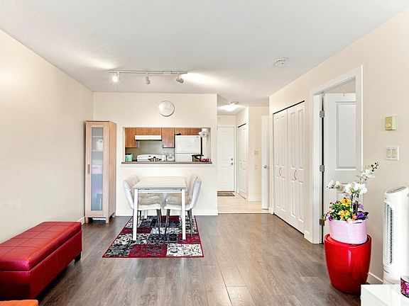 5th image of 5380 Oben St #506