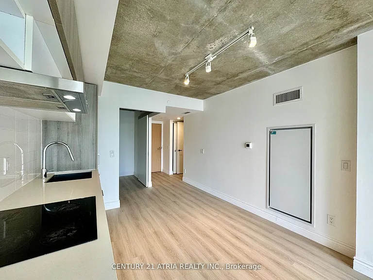 8 Hillsdale Ave E #731 — Photo 13