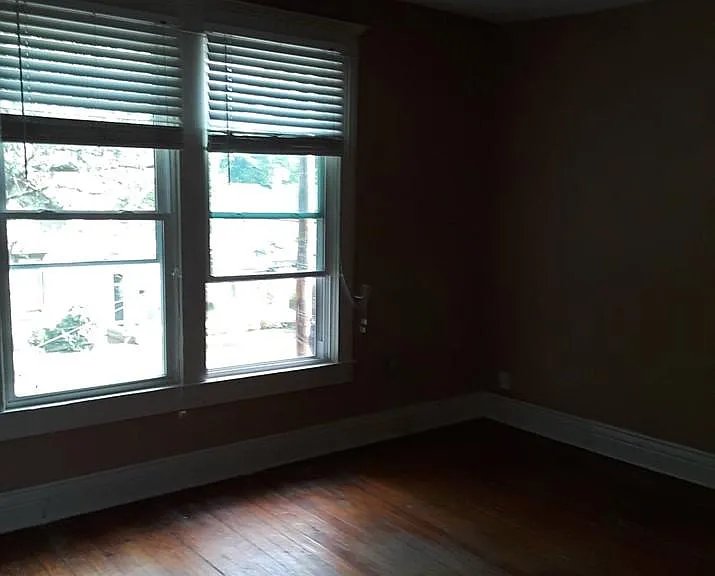 1837 Sherwood Ave — Photo 5