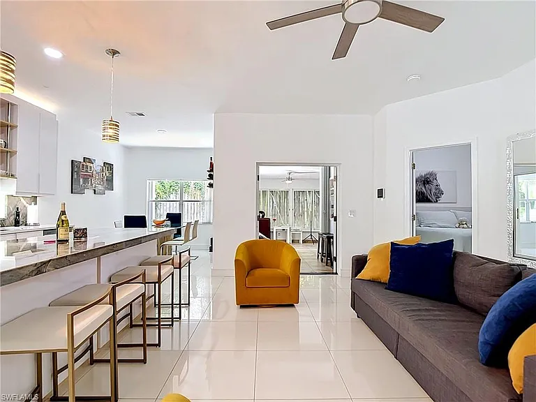10735 San Tropez Cir — Photo 4