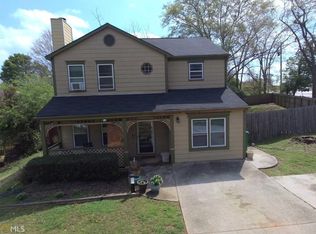 1074 Autumn Crest Dr, Stone Mountain, GA 30083