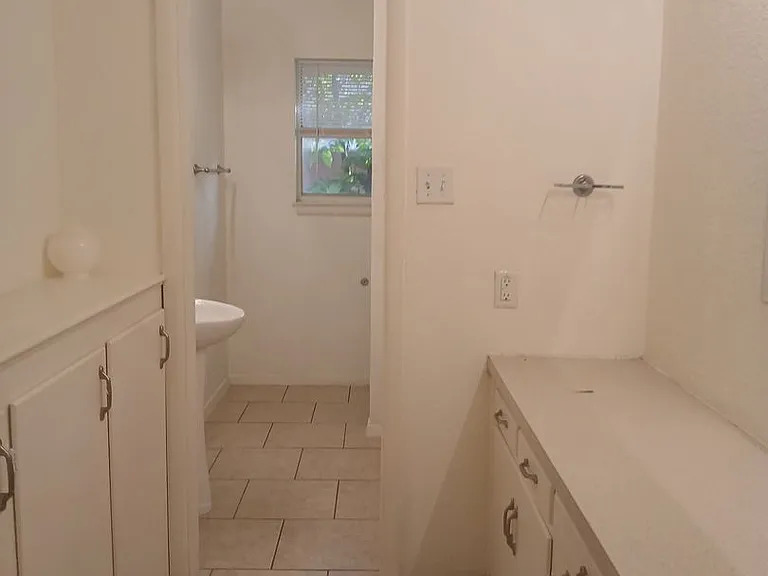 4918 Rockport Dr — Photo 10