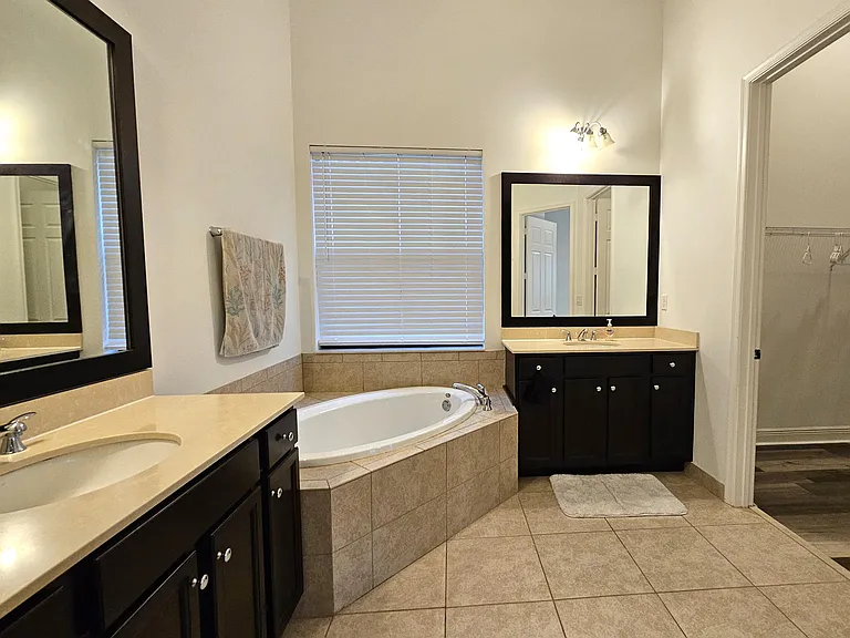 5253 Messina St — Photo 3