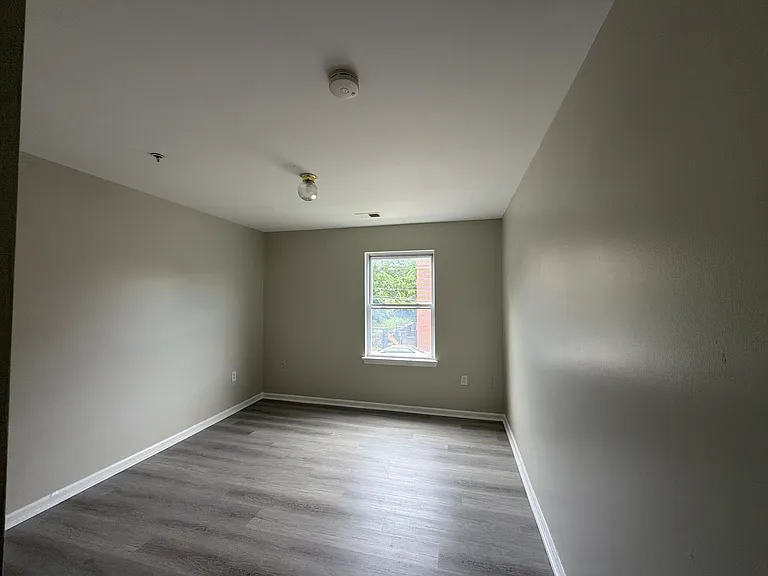 961 Bergen St #2B — Photo 3