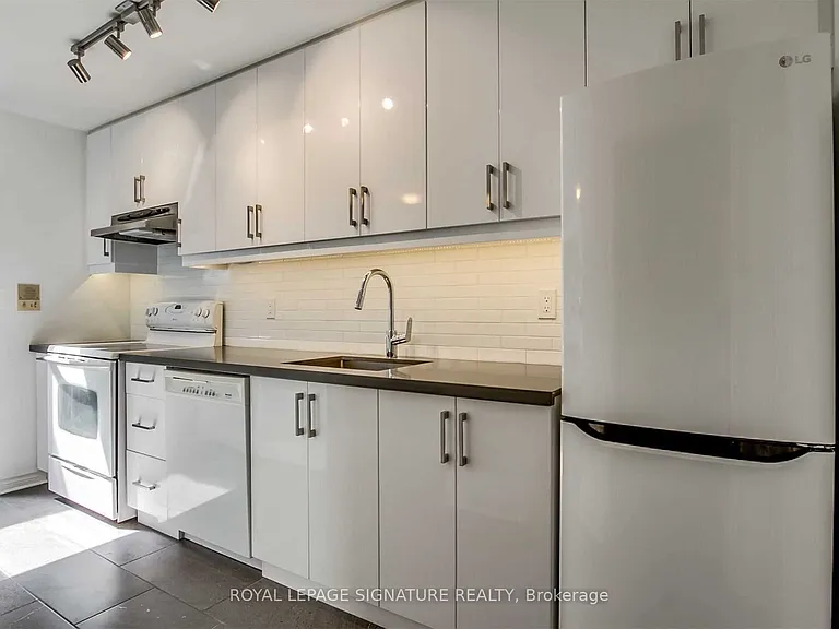 105 Gloucester St #3 — Photo 7