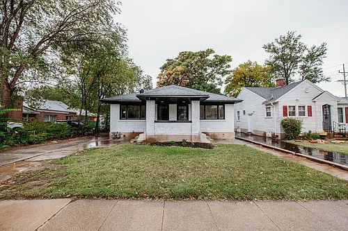 2213 Jackson Ave #1 Photo 1