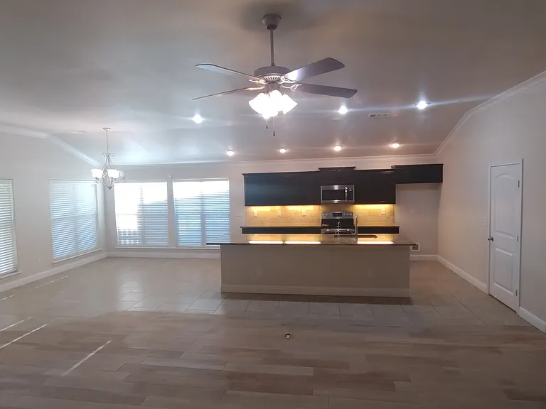 8901 Witmer Ct — Photo 5