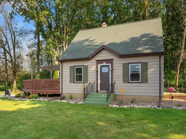 4020 Michigan AVENUE, Manitowoc, WI 54220