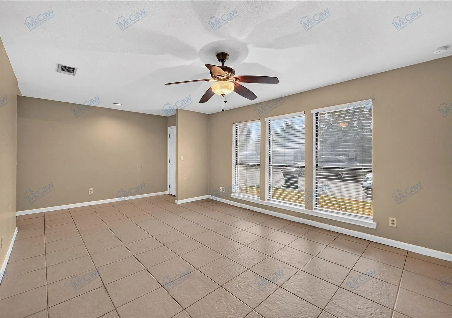 1410 White Way — Photo 3