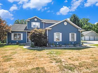 69154 Elkhart Rd, Edwardsburg, MI 49112