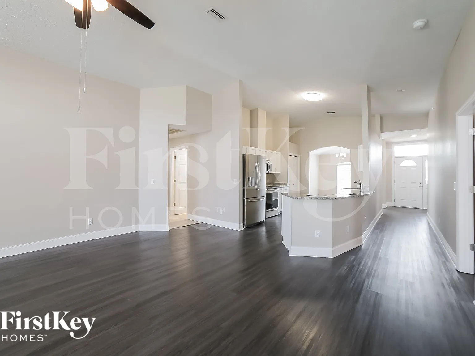 3 bed, 2.0 bath, 1828 sqft, $2,540 — Photo 4