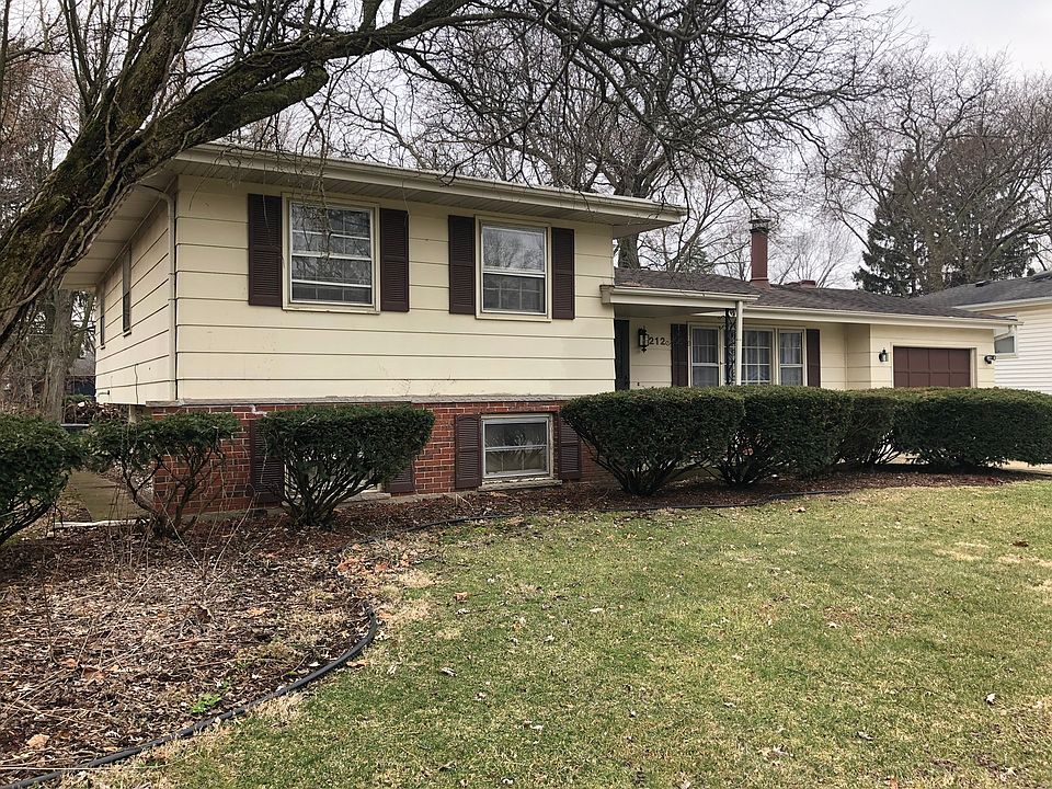 1st image of 3S212 Cypress Dr