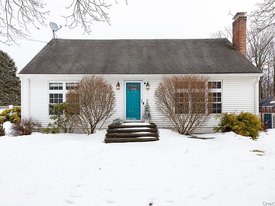 1st image of 12 Valley View Road