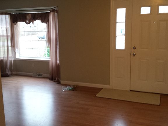 4th image of 4860 Northwood Dr
