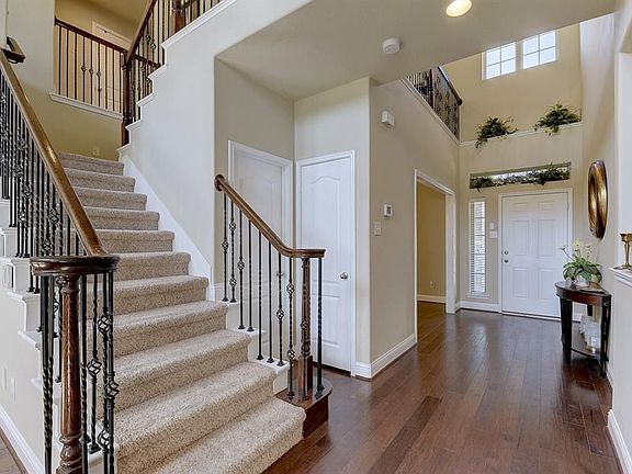 5th image of 25915 Lockspur Ct