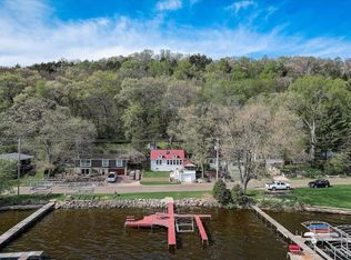 W10776 Tipperary Rd, Poynette, WI 53955