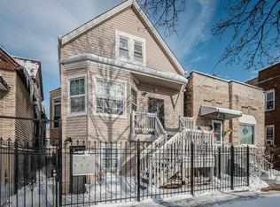 4910 W Walton St, Chicago, IL 60651