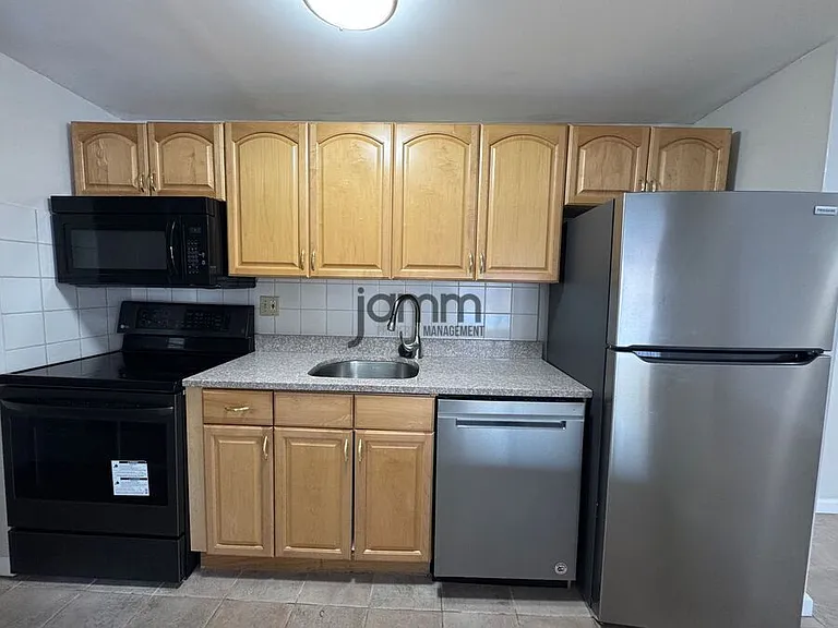 24325 Detroit Rd #A-201 — Photo 9