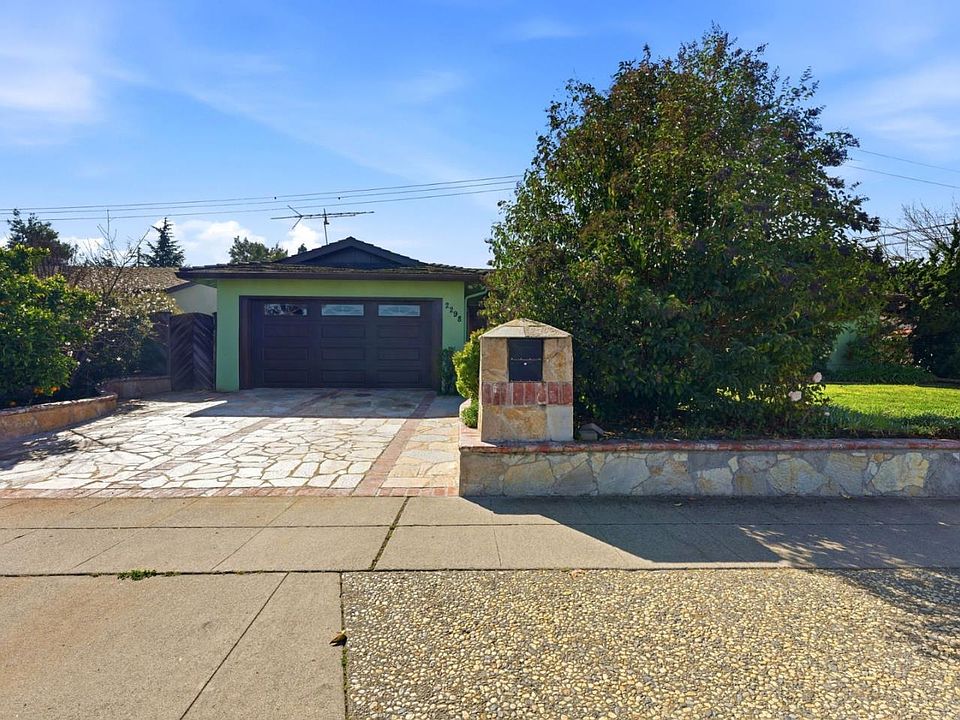 1st image of 2298 Sunrise Dr