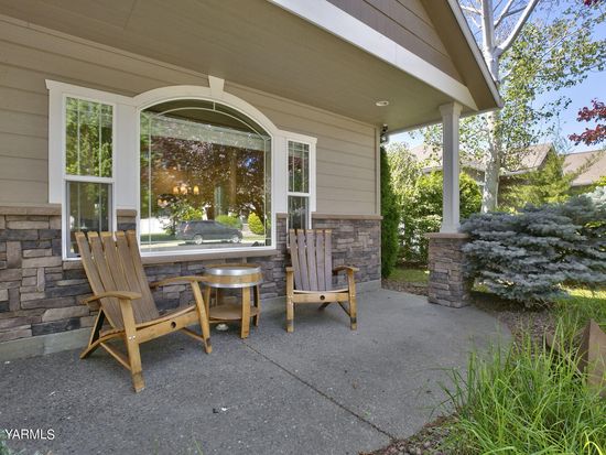 8508 W Arlington Ave, Yakima, WA 98908