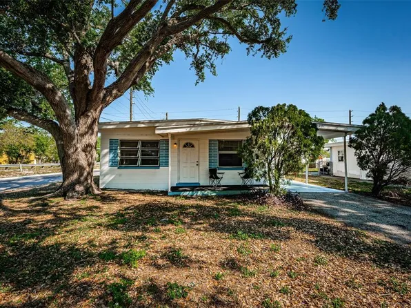 7051 Dartmouth Ave N, Saint Petersburg, FL 33710