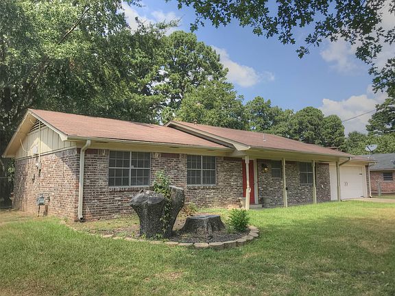 5th image of 45 Holly Ln