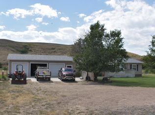 532 Ulm Rd, Wyarno, WY 82845