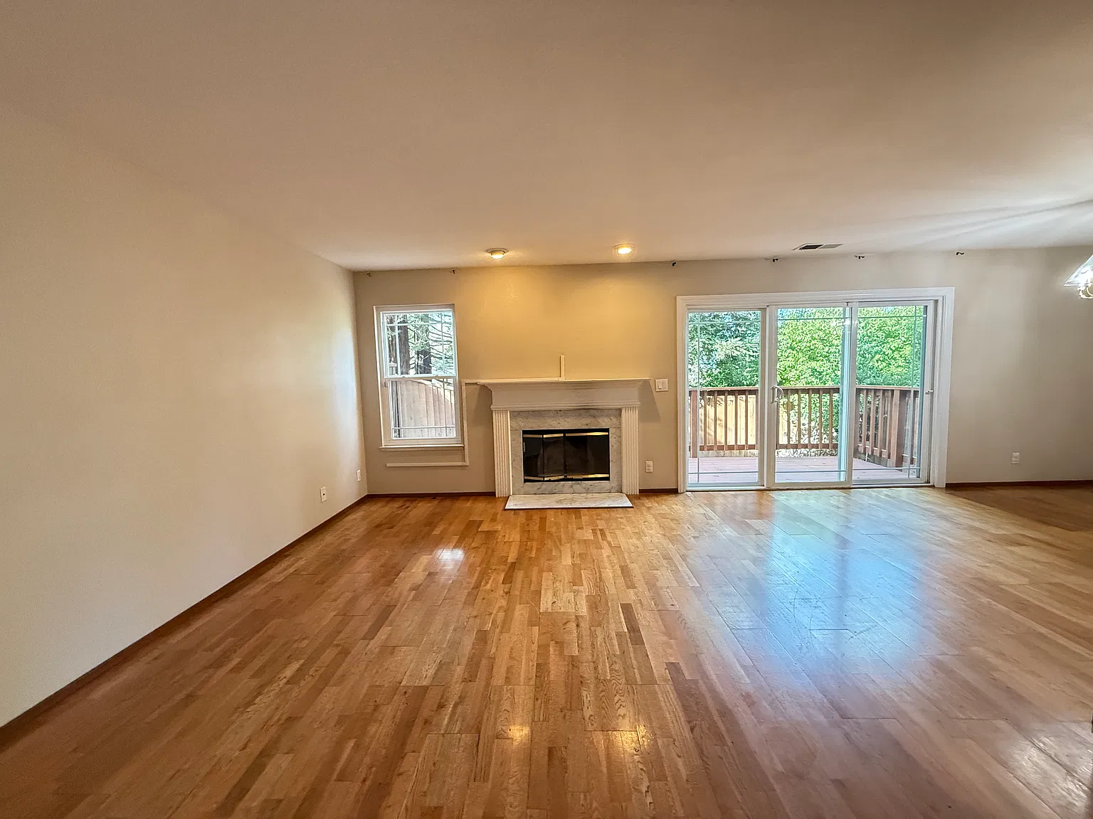 4 bed, 2.5 bath, 1723 sqft, $3,495 — Photo 2