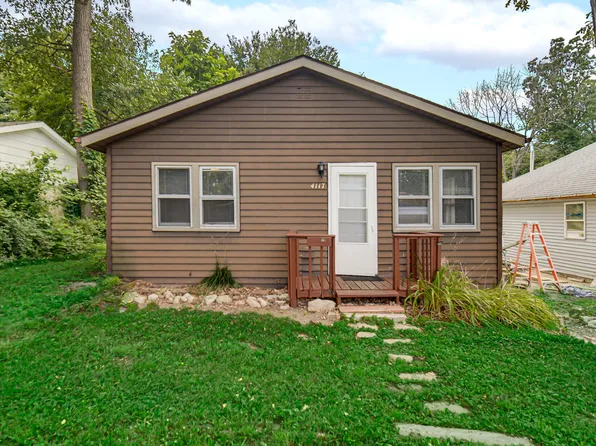 4117 Wildwood Rd, Valparaiso, IN 46383