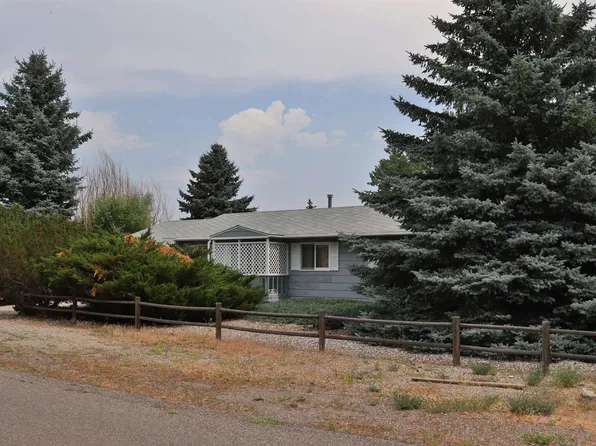 2322 Wallace St, Cody, WY 82414