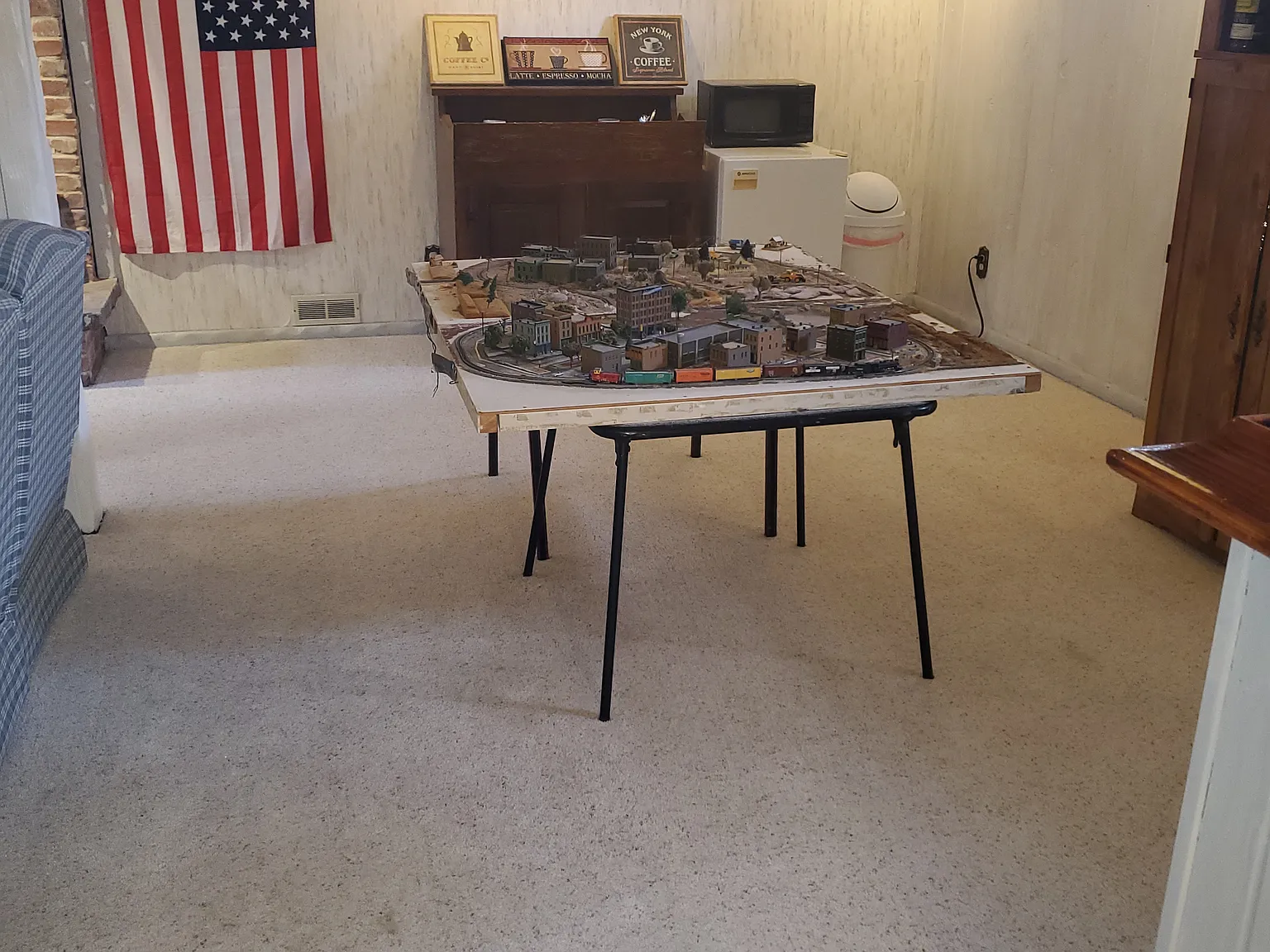 5 bed, 2879 sqft, $650 — Photo 3