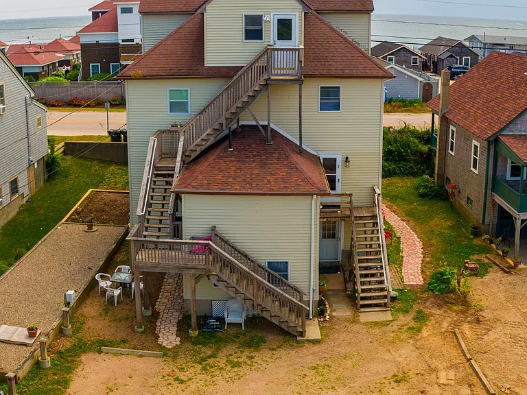 948 Matunuck Beach Rd #2 — Photo 2