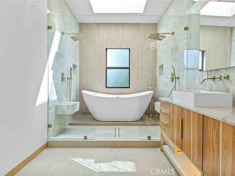 514 W Washington Blvd — Photo 34