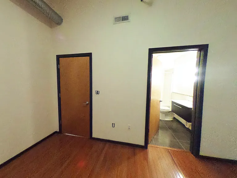 111 E 15th St #302 — Photo 5