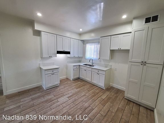 5th image of 840 N Ardmore Ave APT 7