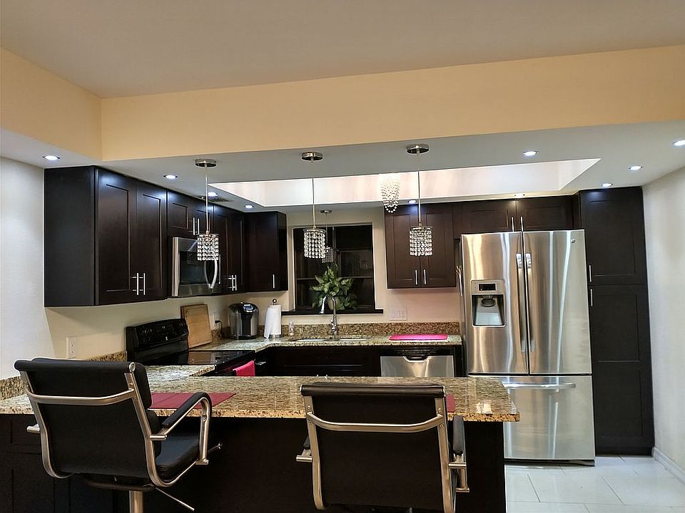 1st image of 101 Terrace Ct