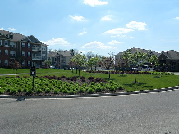 4th image of 4026 Promenade Blvd