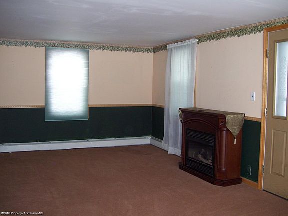 5th image of 20 Church Dr