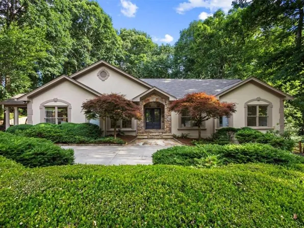 8920 Huntcliff Trce, Sandy Springs, GA 30350