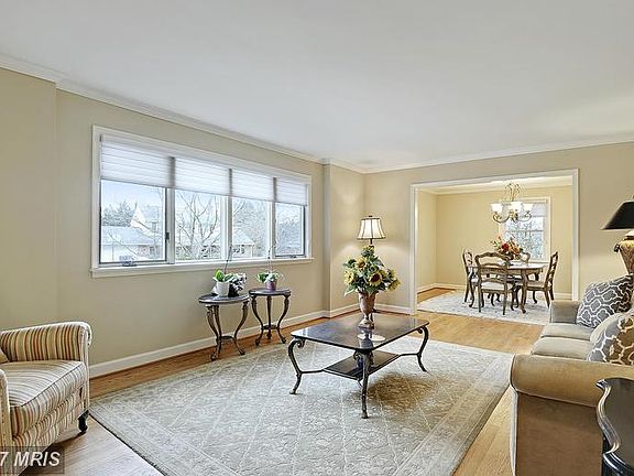 3rd image of 3809 Brooke Meadow Ln