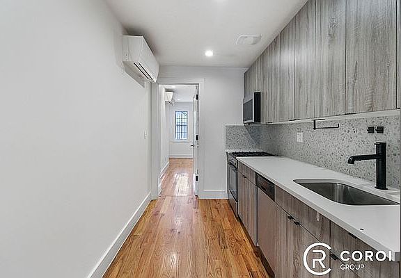 3rd image of 43 Vernon Ave