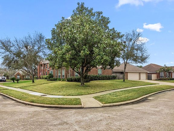 3rd image of 2800 Sandpebble Ct