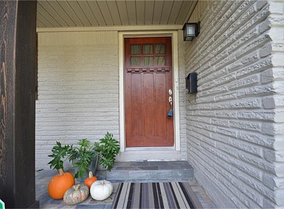 2nd image of 11018 Braewick Dr