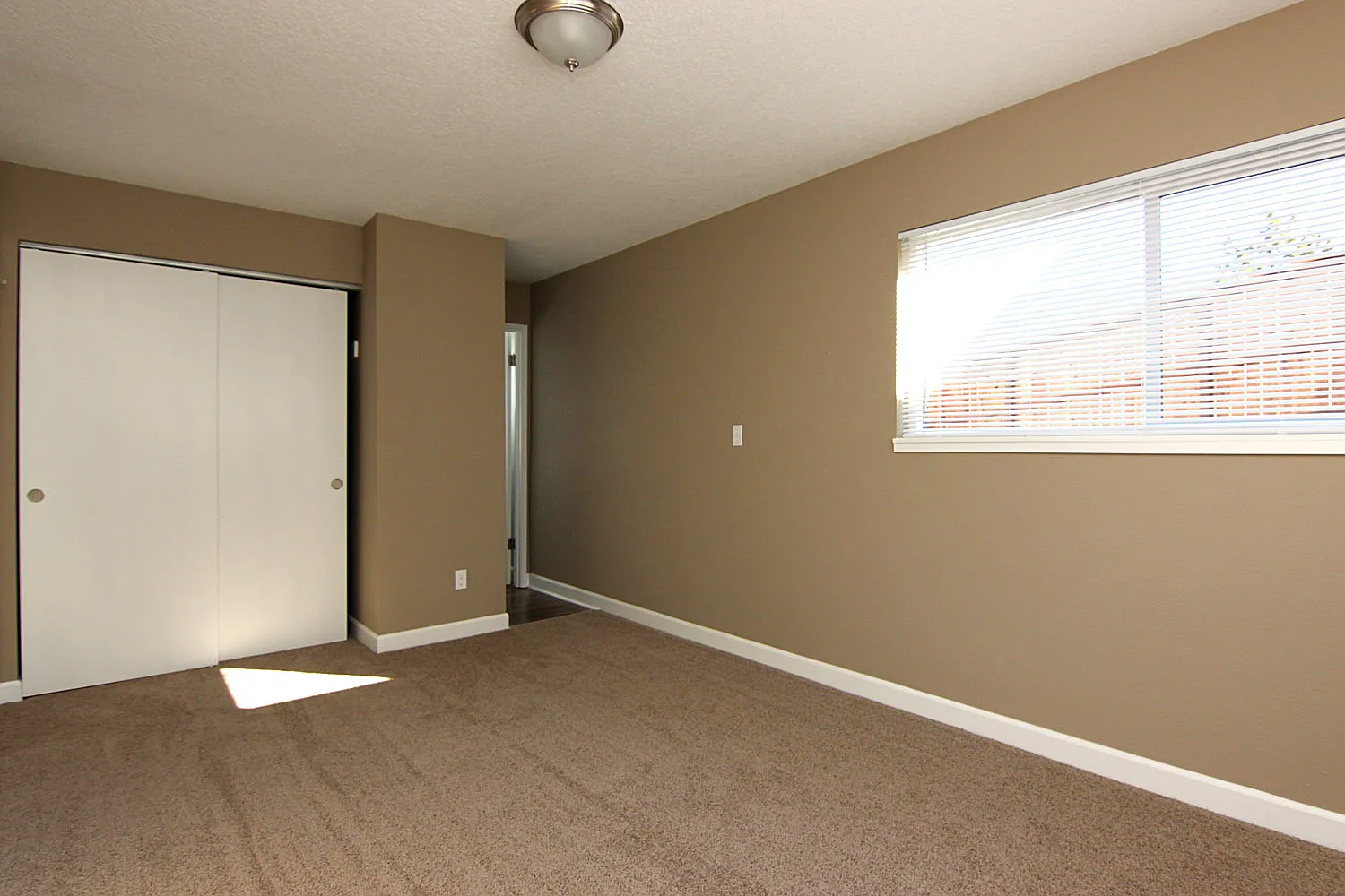 Baird Street Apartments — Photo 3