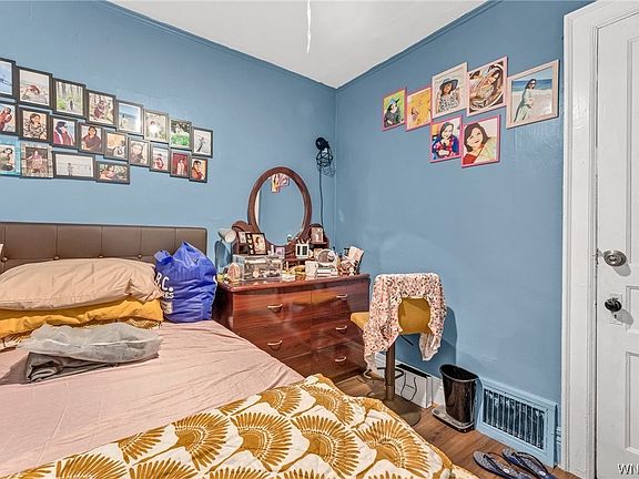 5th image of 147 Wecker St