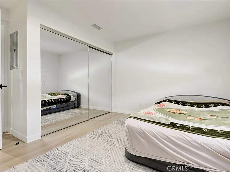 2641 Hermosa Ave #A — Photo 10