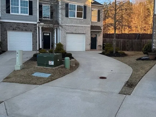 5332 Barberry Ave, Oakwood, GA 30566