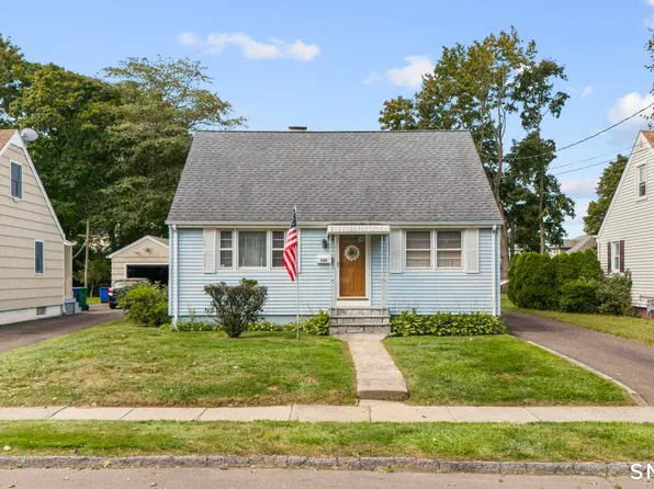 135 Legion Avenue, Stratford, CT 06614