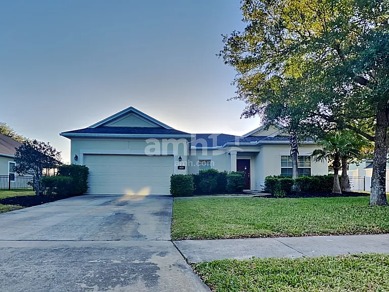 475 Hefferon Dr — Photo 1