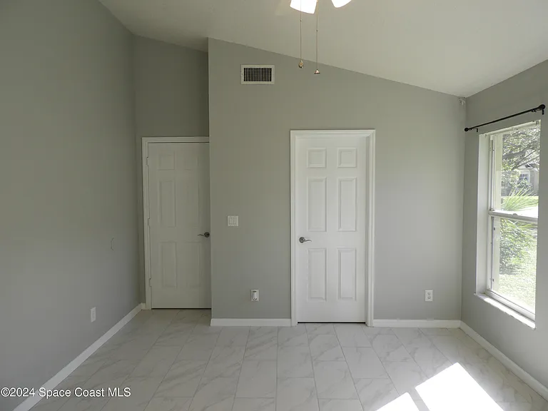 4825 47th Ct — Photo 21